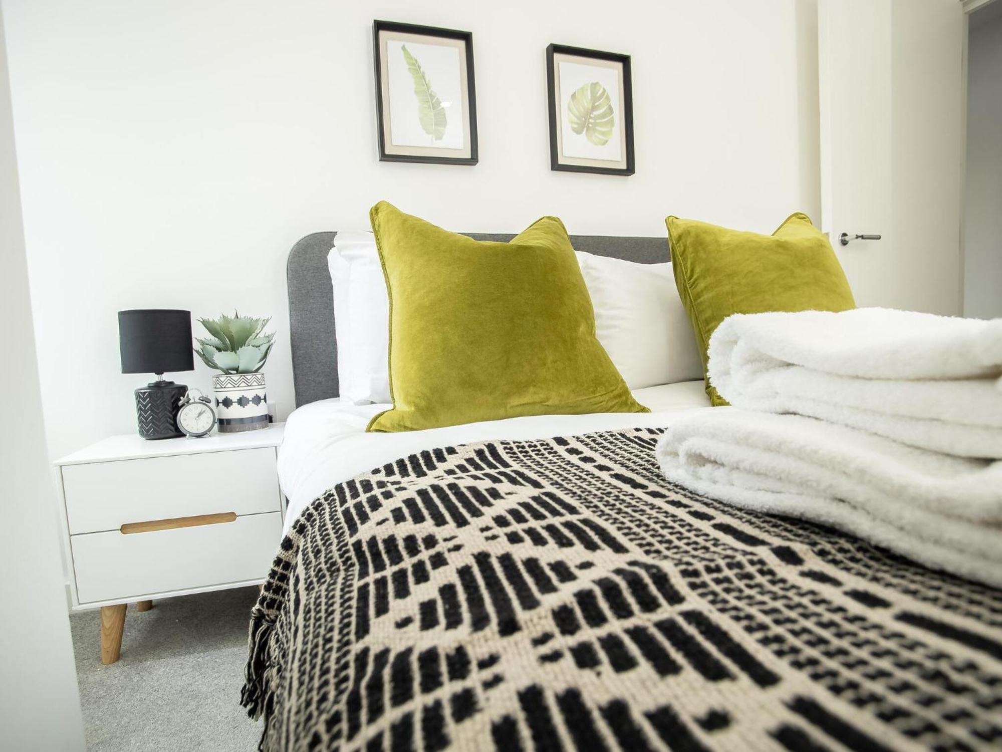 Pembroke House Apartments Exeter For Families Business Relocation Free Parking Екстер'єр фото