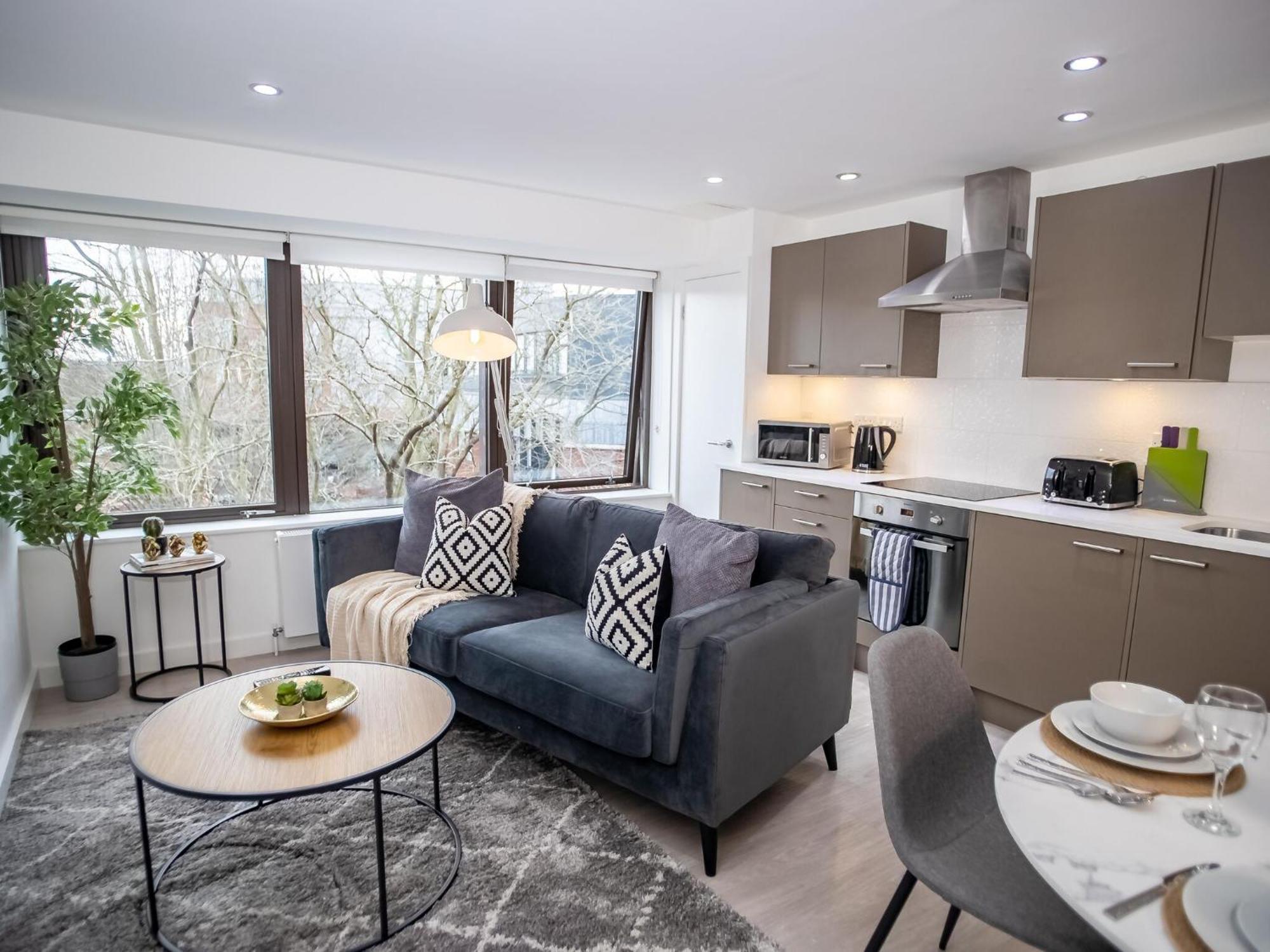 Pembroke House Apartments Exeter For Families Business Relocation Free Parking Екстер'єр фото